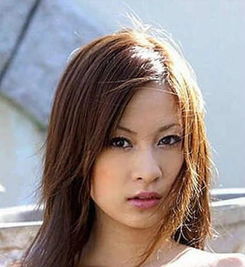 青木春 自然與人文交織的生態(tài)藝術(shù)符號